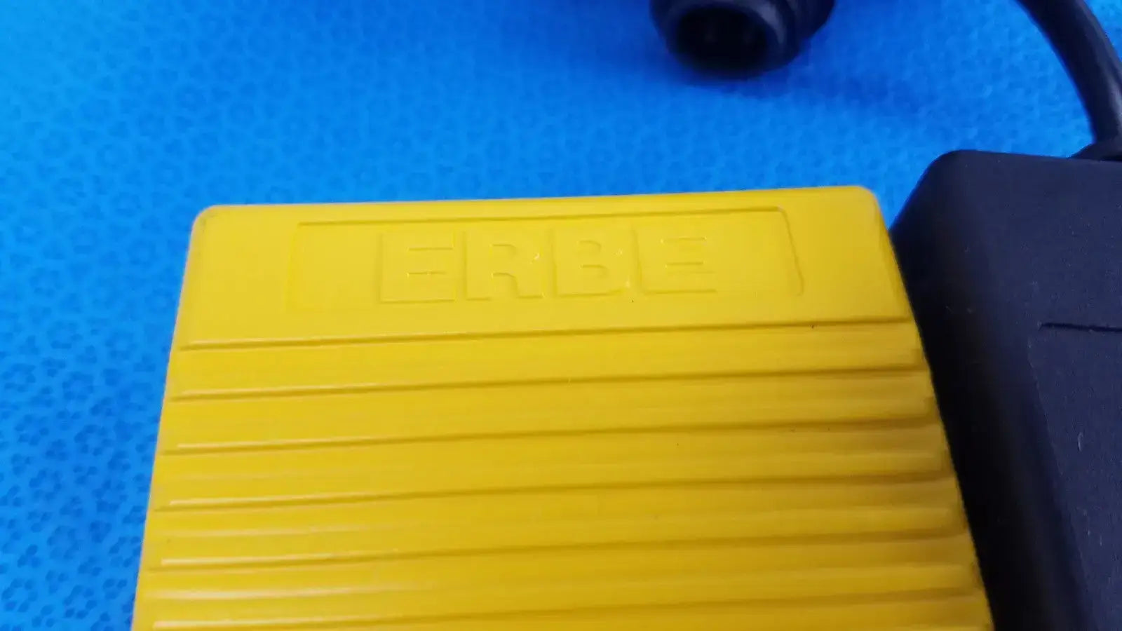 ERBE 20187-003 Electrosurgical Dual Footswitch Yellow Blue IPX8 VIO ICC Pedal