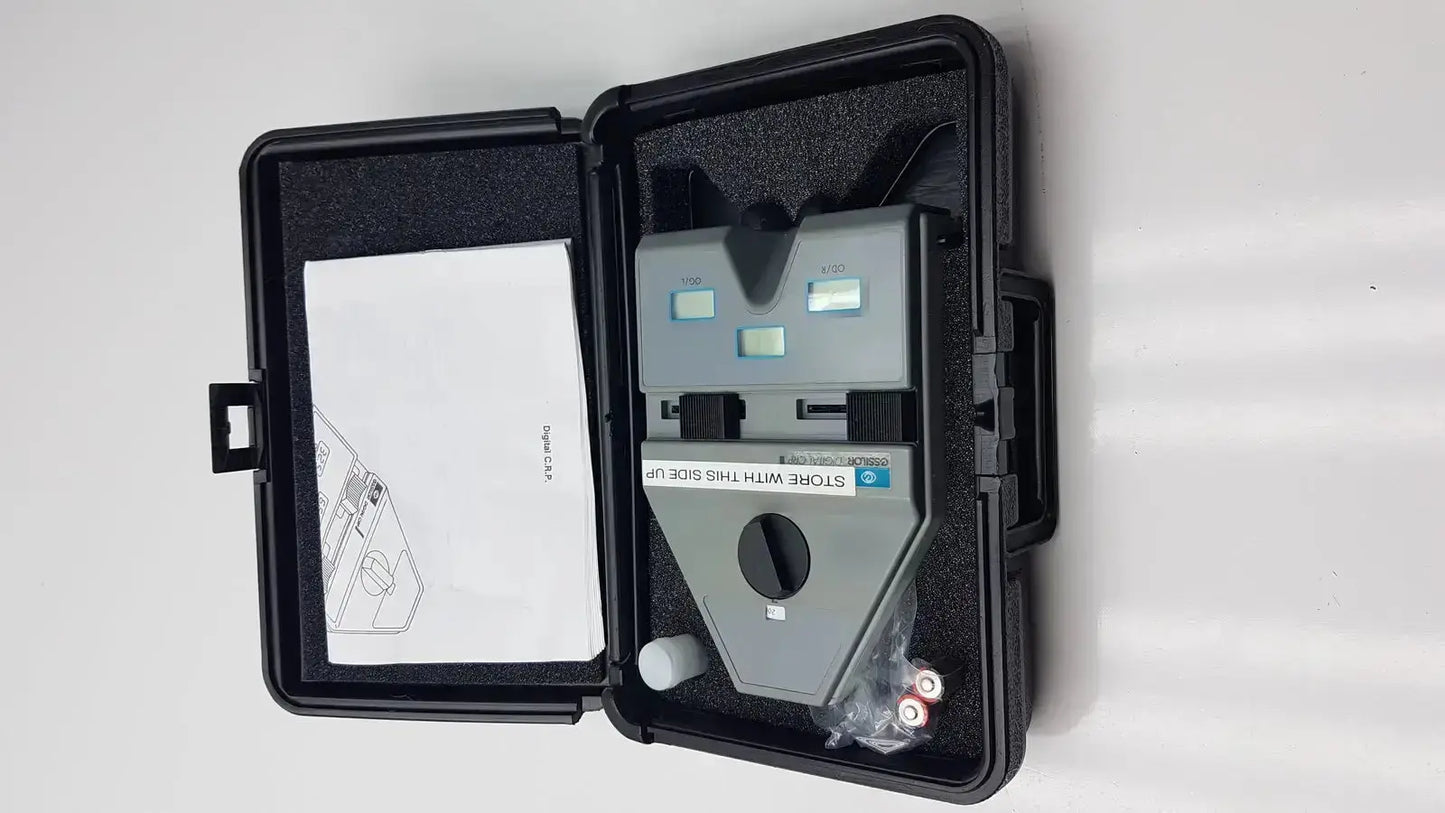 Essilor x81701 precision gray plastic handheld corneal reflection pupilometer with dual displays in protective case