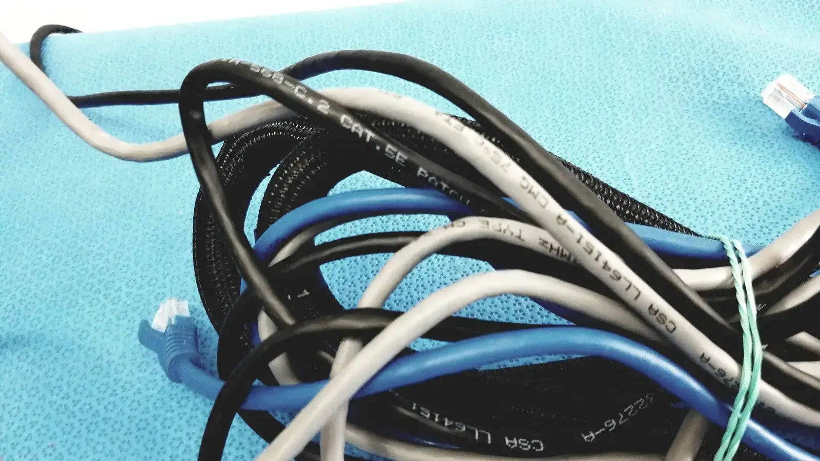 Ethernet Various Color CSA LL64151-A Cables Lot of 3 - Cable