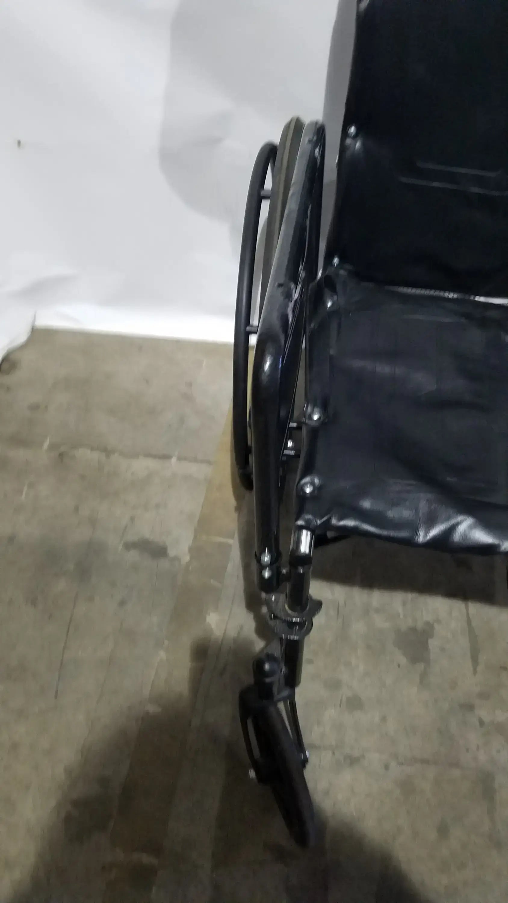 Everest & Jennings Advantage Recliner Folding Manual Wheelchair