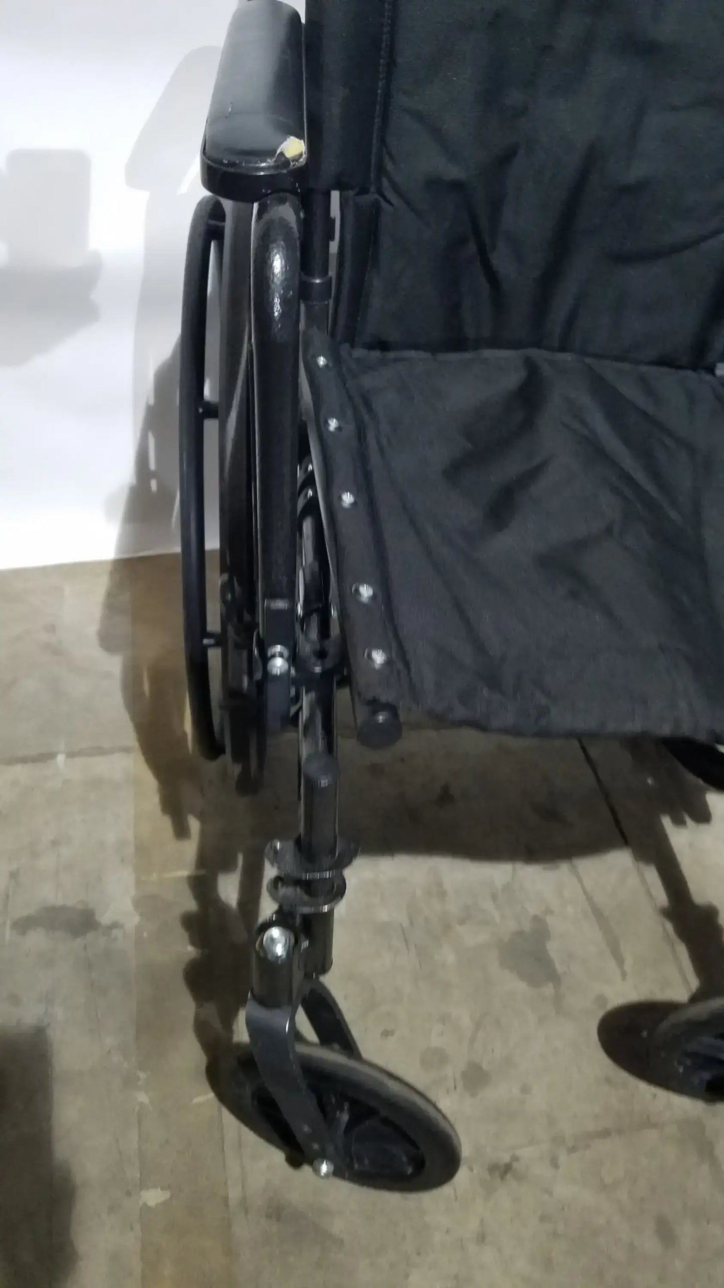 Everest & Jennings Traveler L4 Wheelchair Ultralight Adjustable Height Adult
