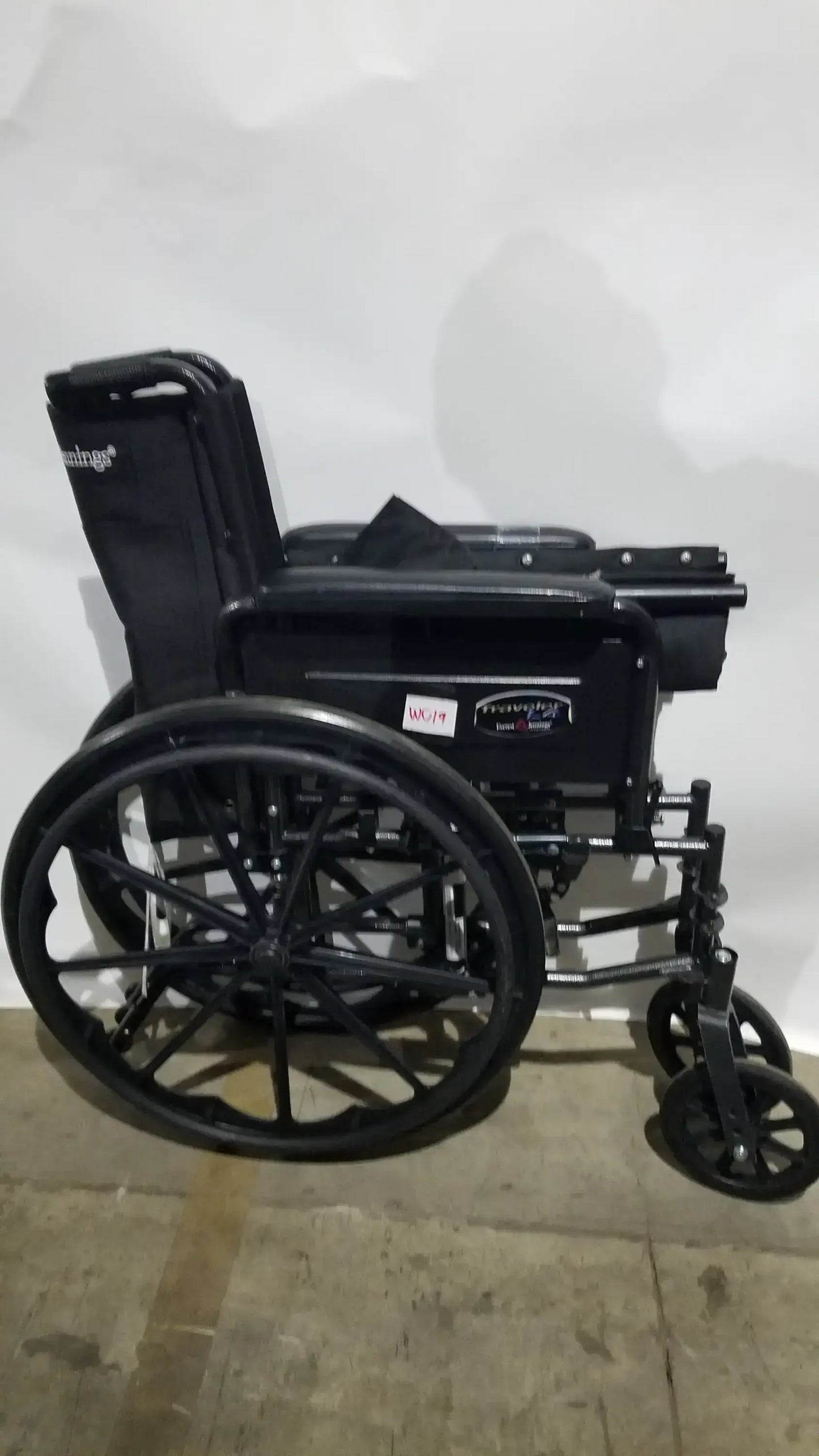 Everest & Jennings Traveler L4 Wheelchair Ultralight Adjustable Height Adult