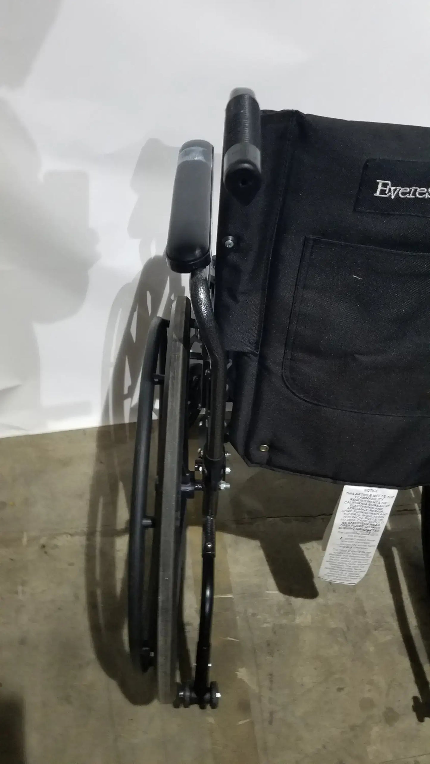 Everest & Jennings Traveler L4 Wheelchair Ultralight Adjustable Height Adult
