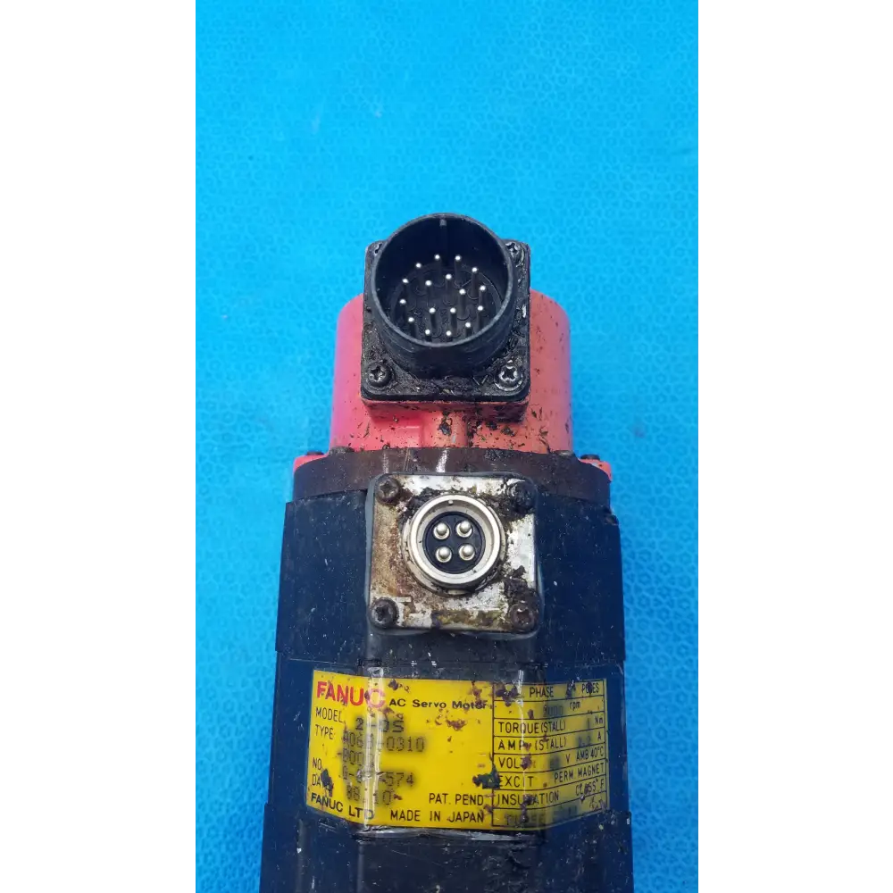 Fanuc A06B-0310-B002 AC Servo Motor - Model 2-0S 4-Pin & 17-Pin Connector - servo motor