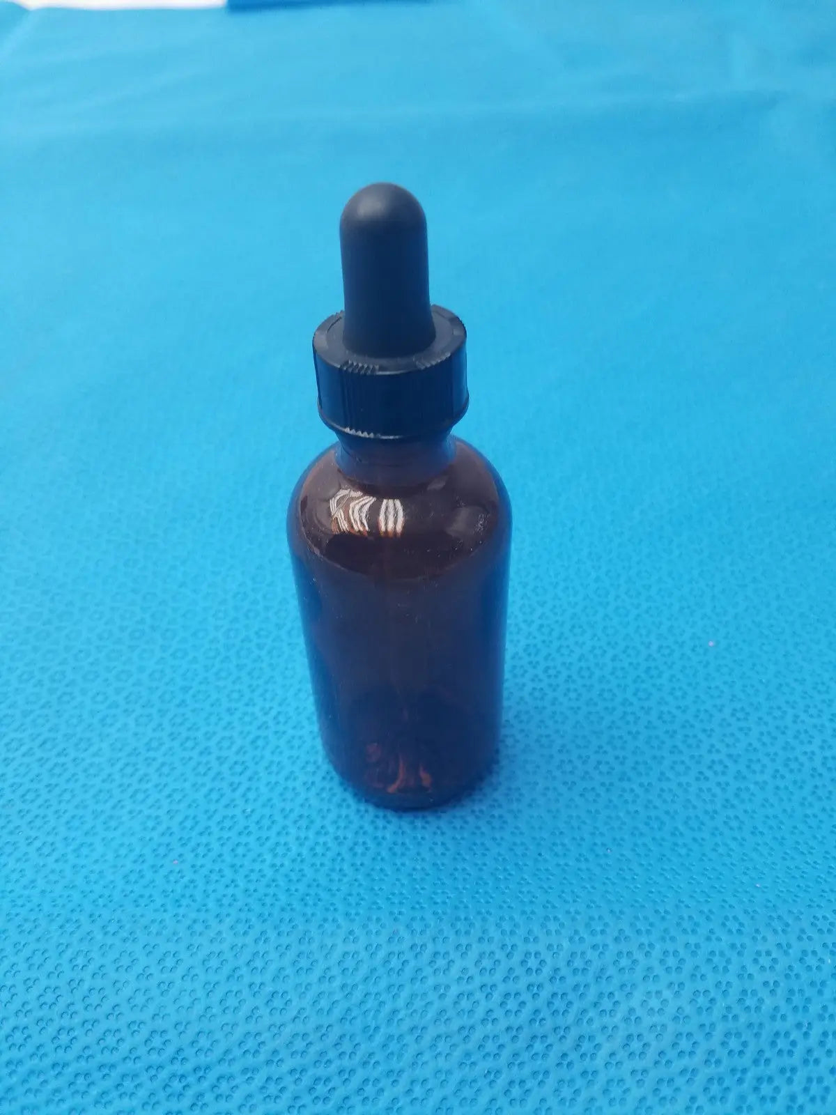 Fisherbrand Amber Boston Round Bottles with Dropper - Lot of 12 - Laboratory