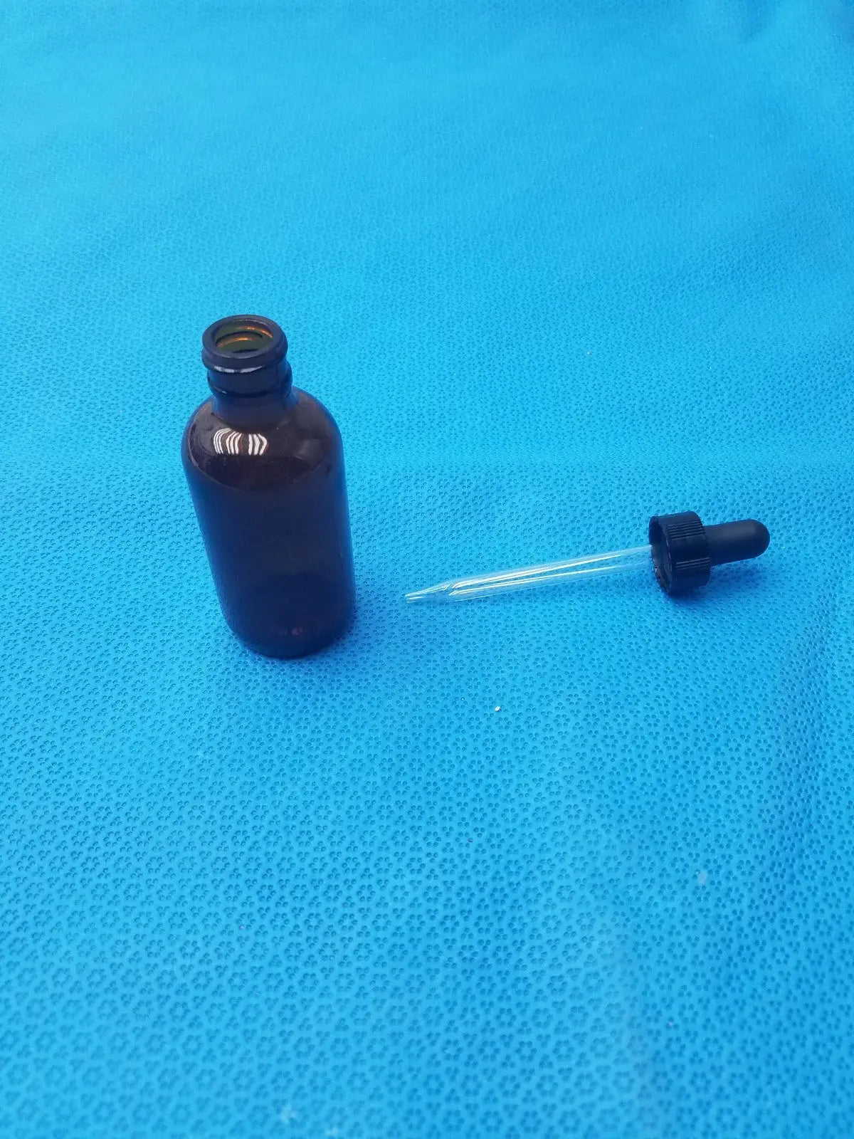 Fisherbrand Amber Boston Round Bottles with Dropper - Lot of 12 - Laboratory