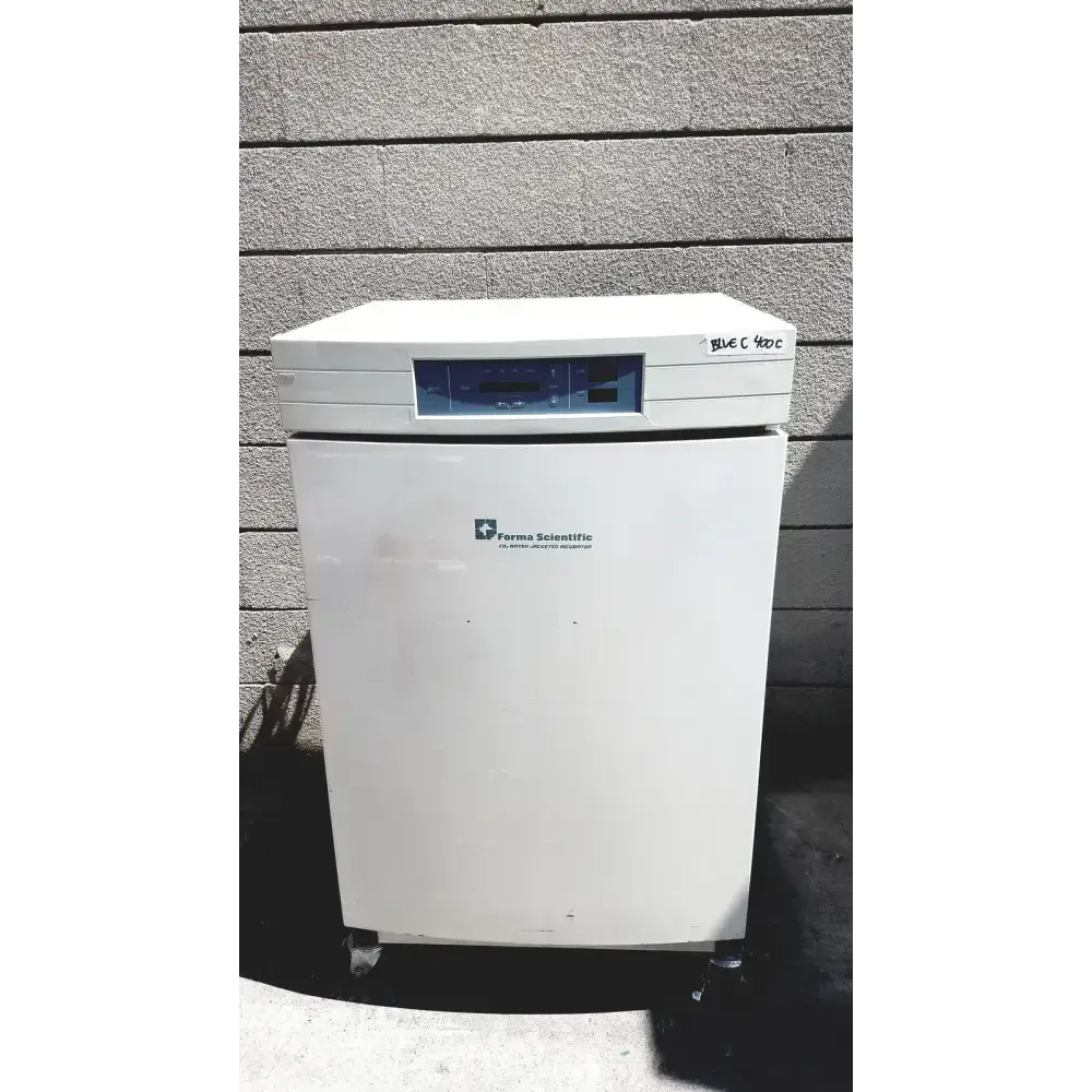 Forma Scientific 3110 Water-Jacketed Lab Incubator - CO2