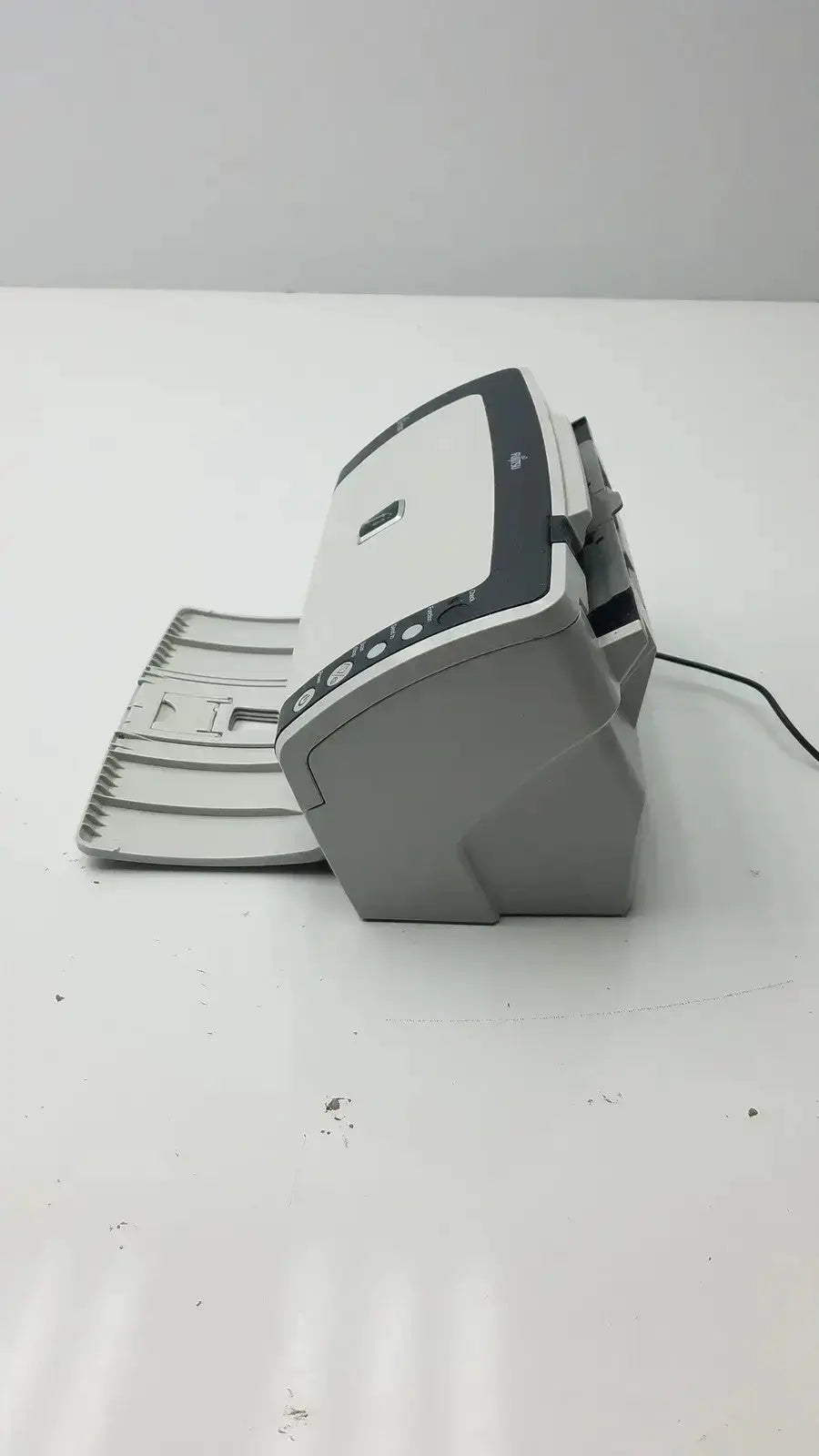 Gray and black electronic bill counter in sleek angular design featured with fujitsu fi-6130z high-speed duplex scanner
