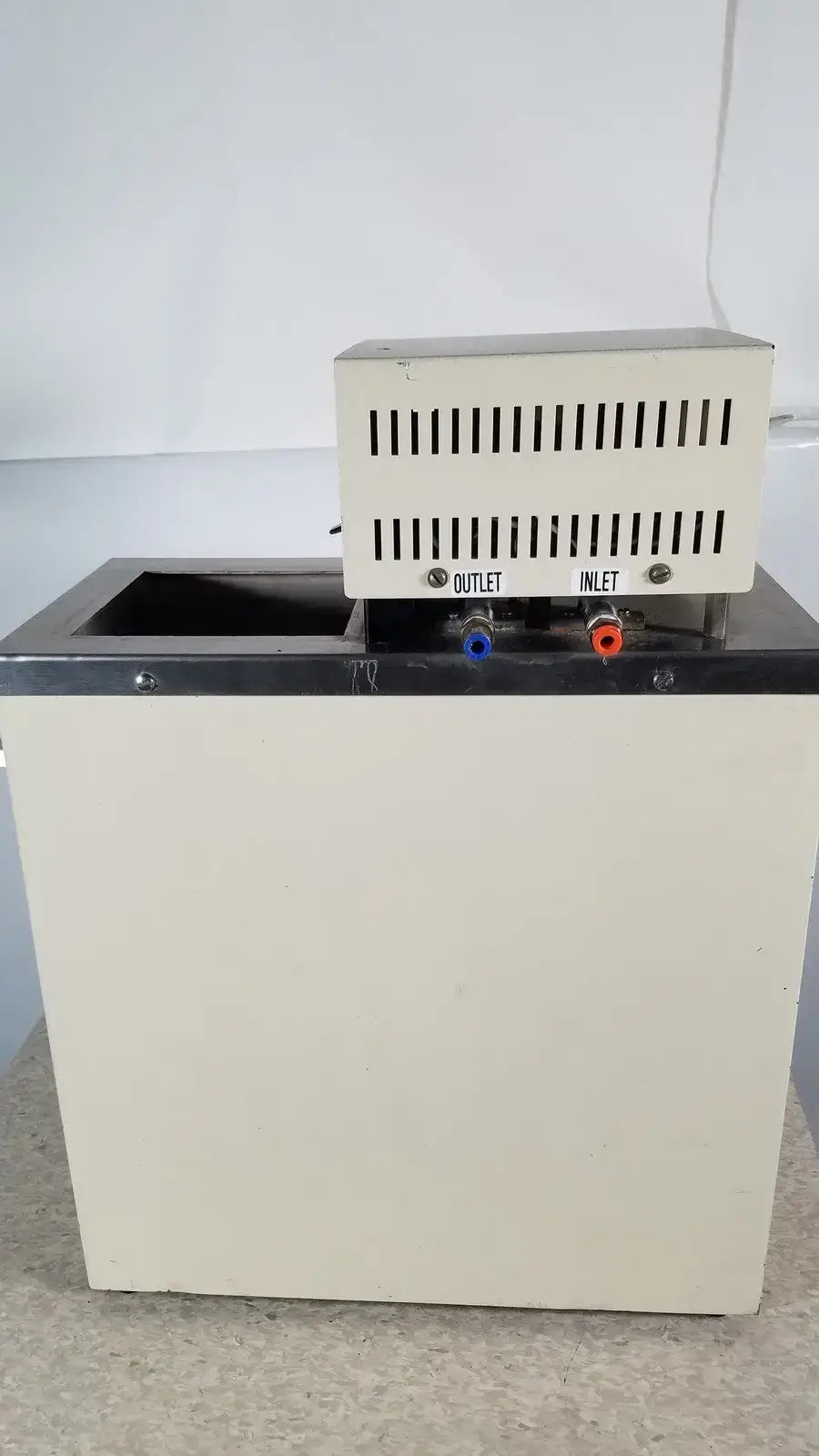 Gaton Model 666 Parallel Detector Water Chiller
