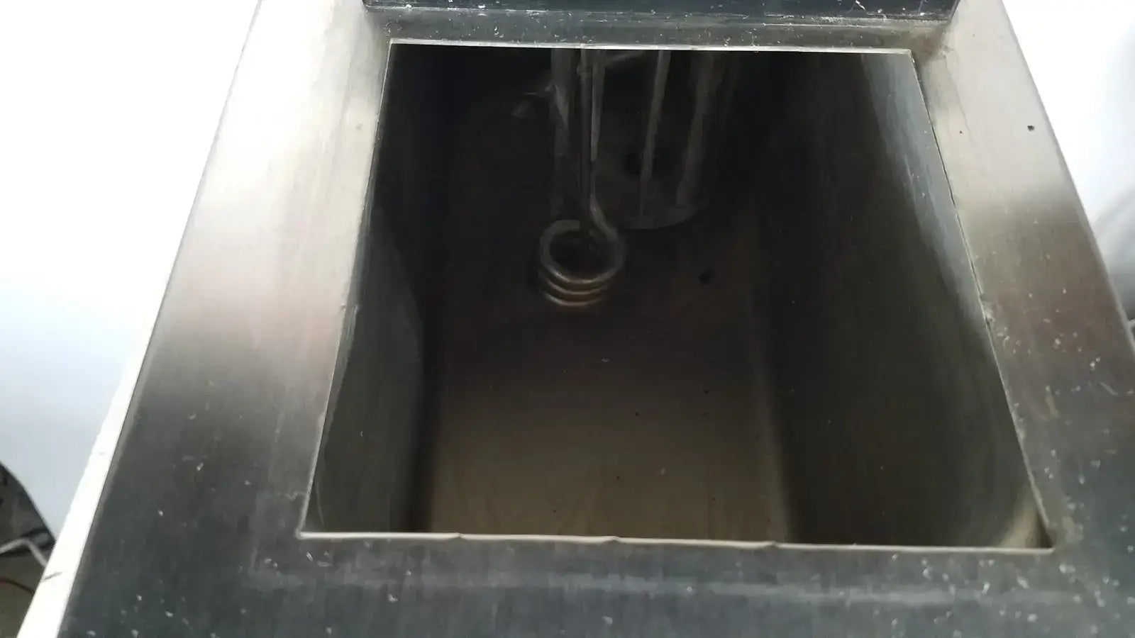 Gaton Model 666 Parallel Detector Water Chiller