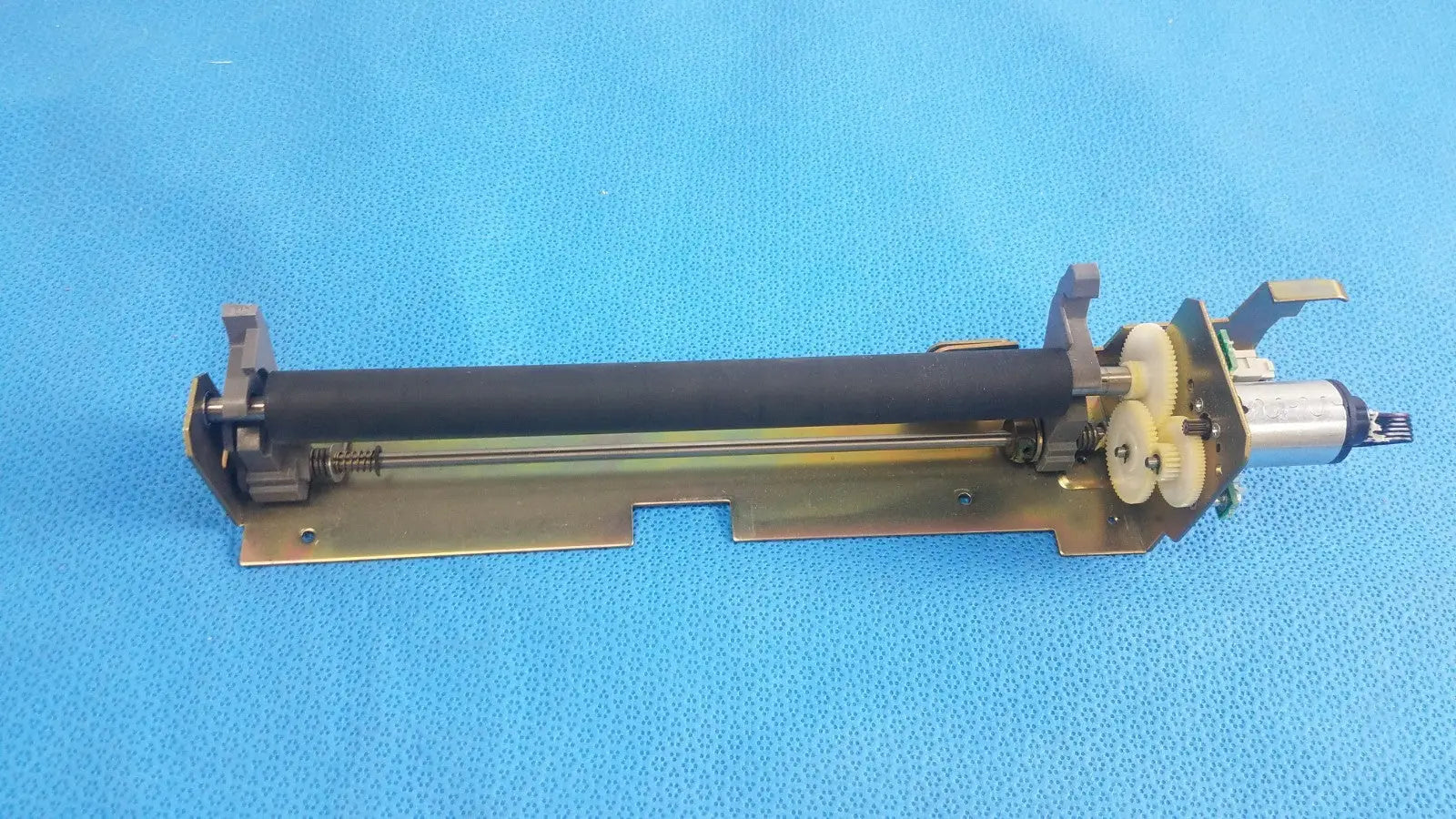 GE ECG Roller Assembly with Motor – MAC 5500 [2001326-001]