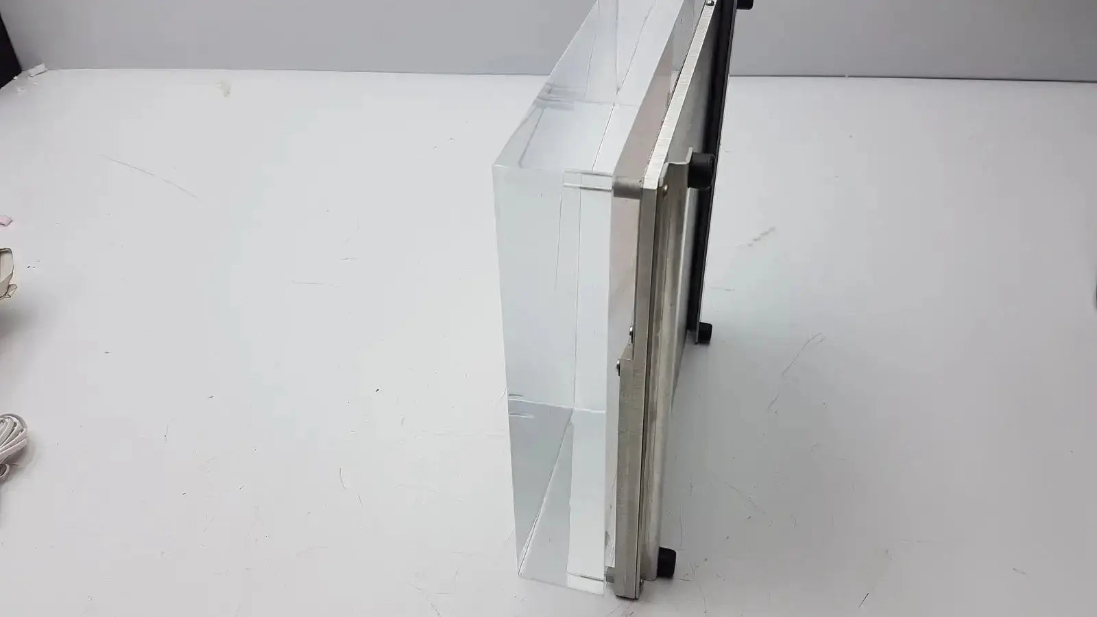 Clear acrylic display case with silver metal frame and black caster wheels for ge healthcare cardiovascular phantom buy used medical equipment