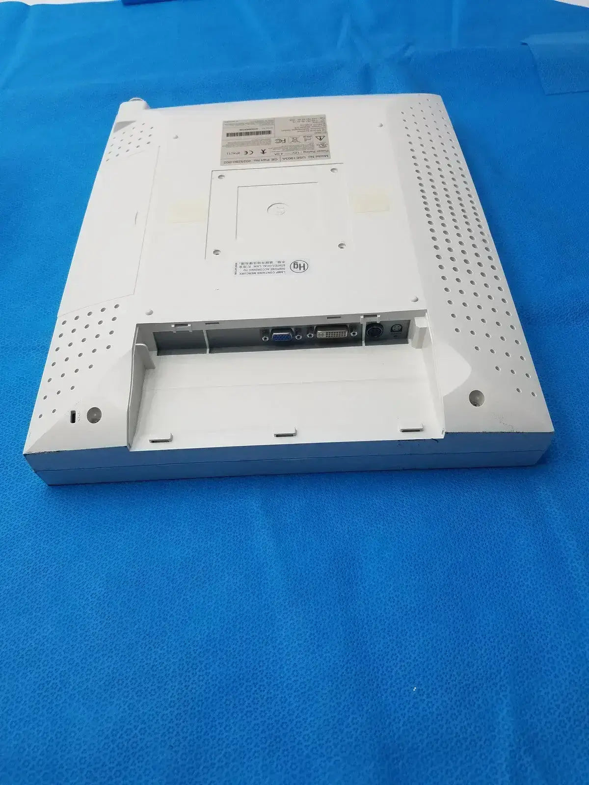 GE Medical Systems USE1903A LCD Flat Panel Monitor with Power Supply