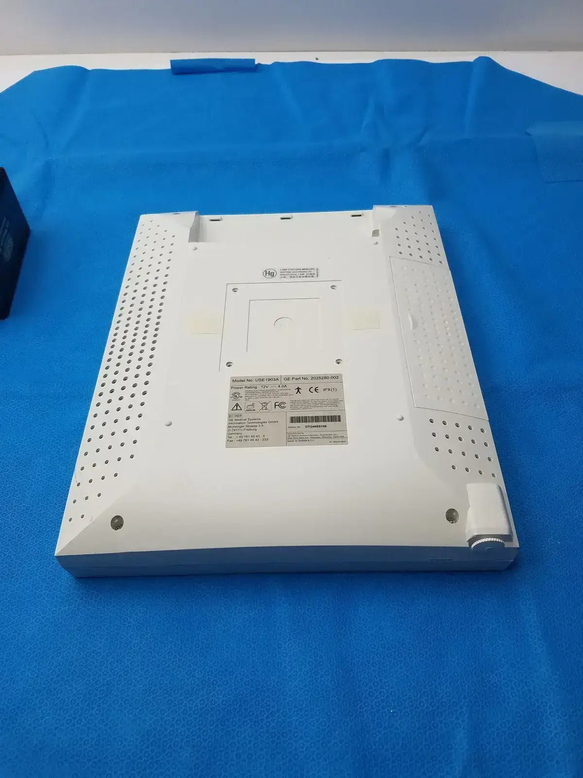 GE Medical Systems USE1903A LCD Flat Panel Monitor with Power Supply