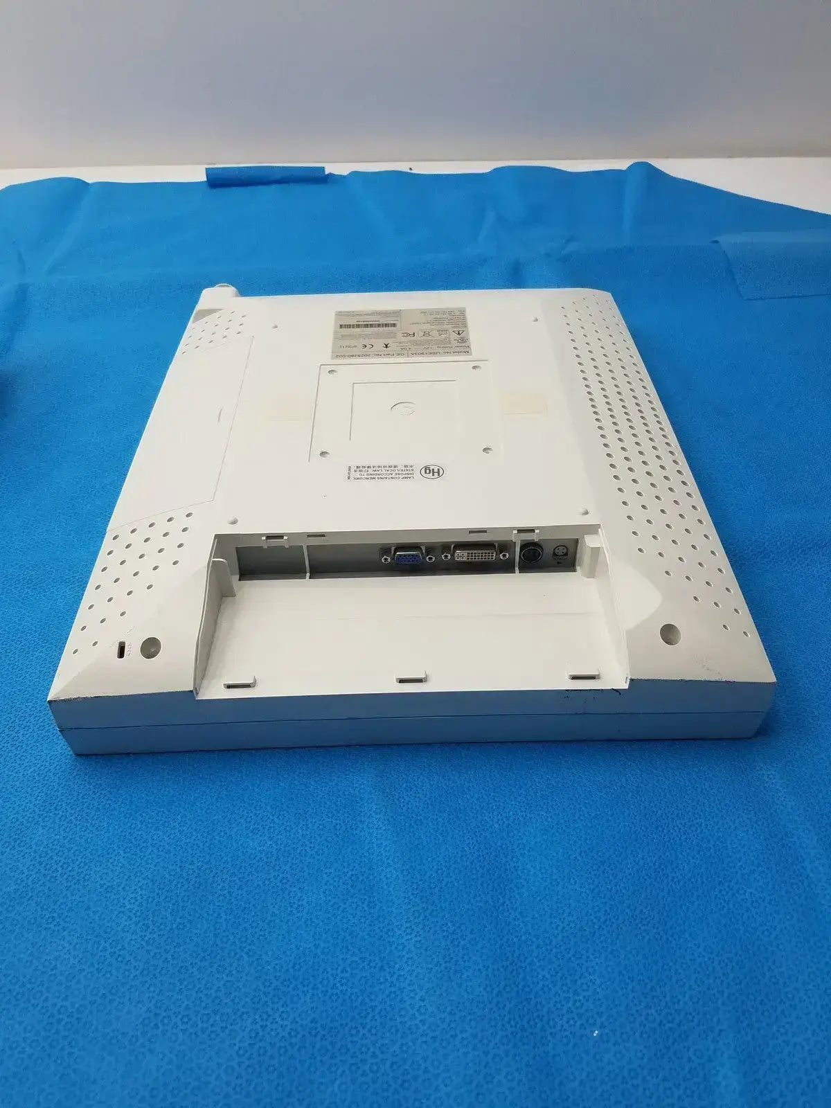 GE Medical Systems USE1903A LCD Flat Panel Monitor with Power Supply