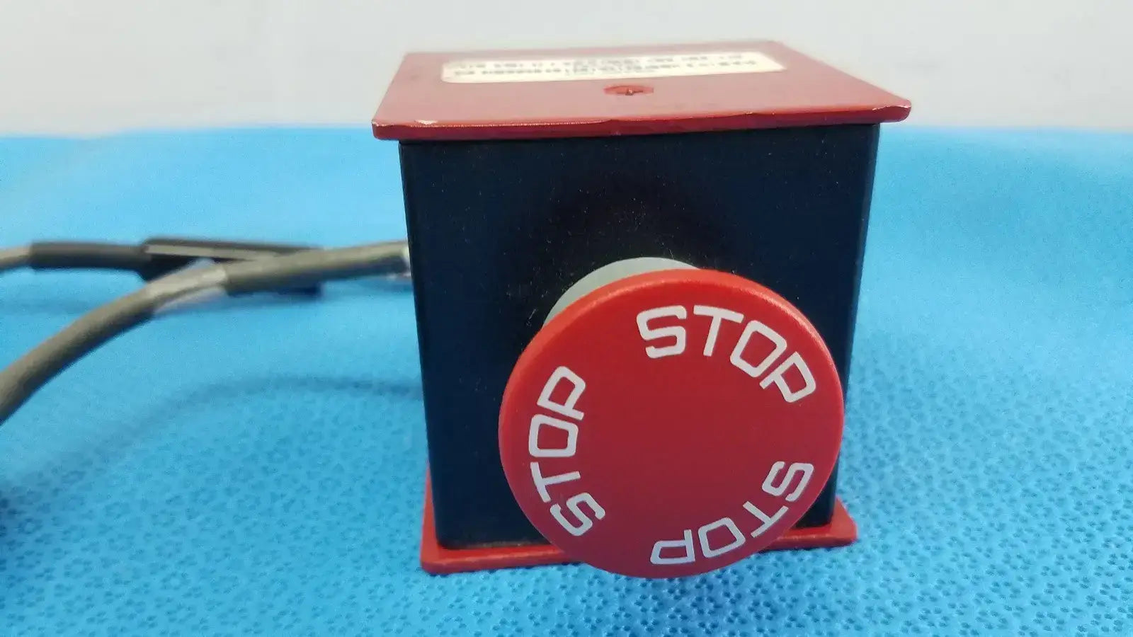 GE Stop Switch E-Stop Button for T-2100 Treadmill 88380-007 Cable - Emergency