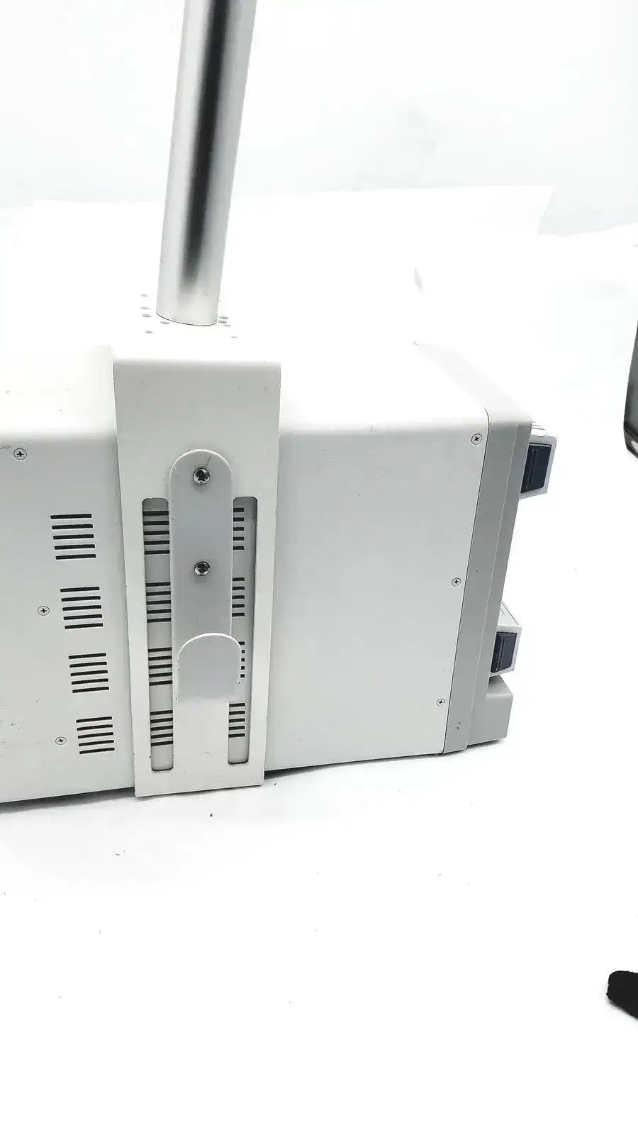 GE TRAM-RAC 4A with SPO2 module - Patient Monitor Rack