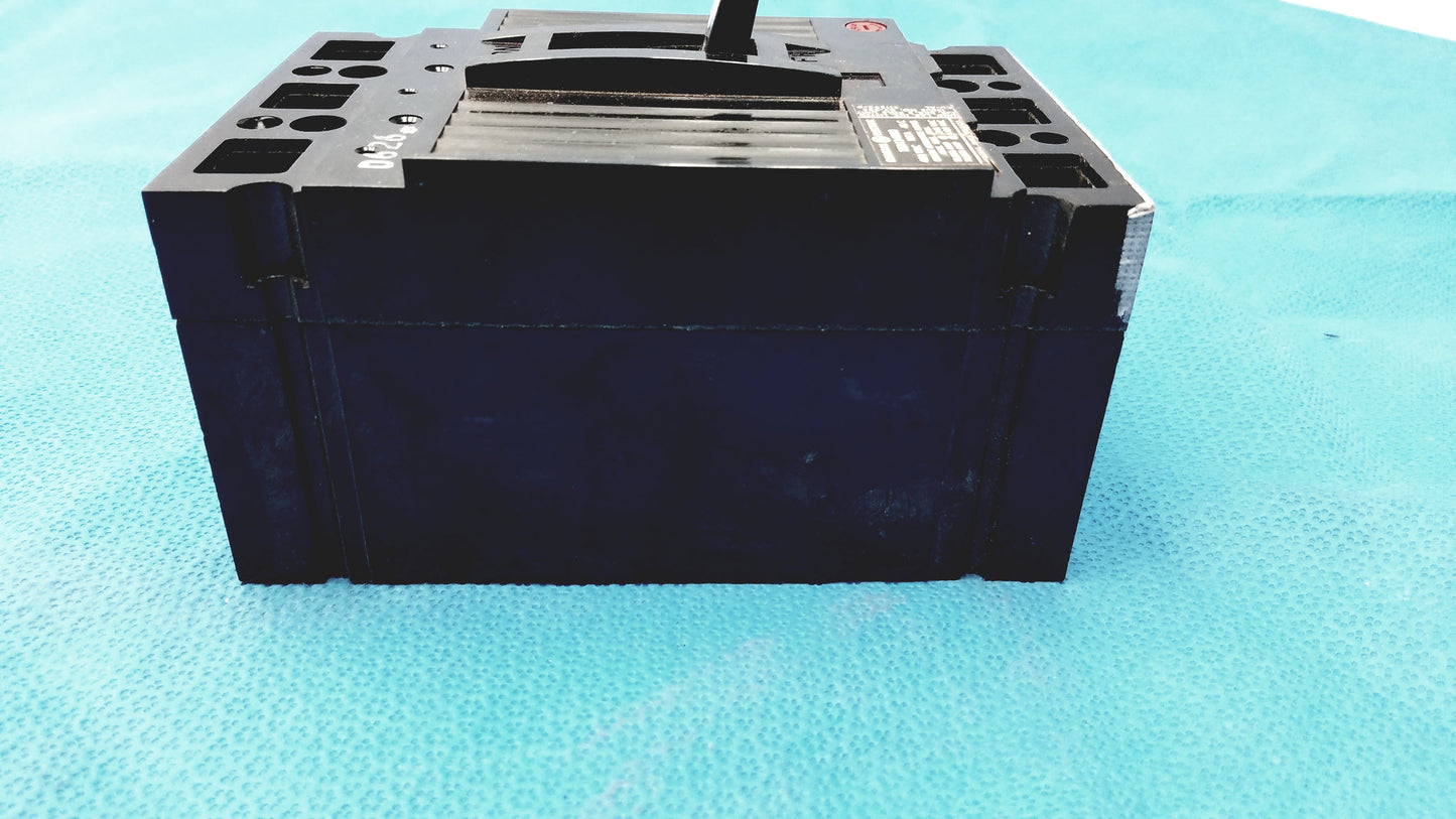 General Electric TED134100 Molded Case Circuit Breaker - Lot of 5