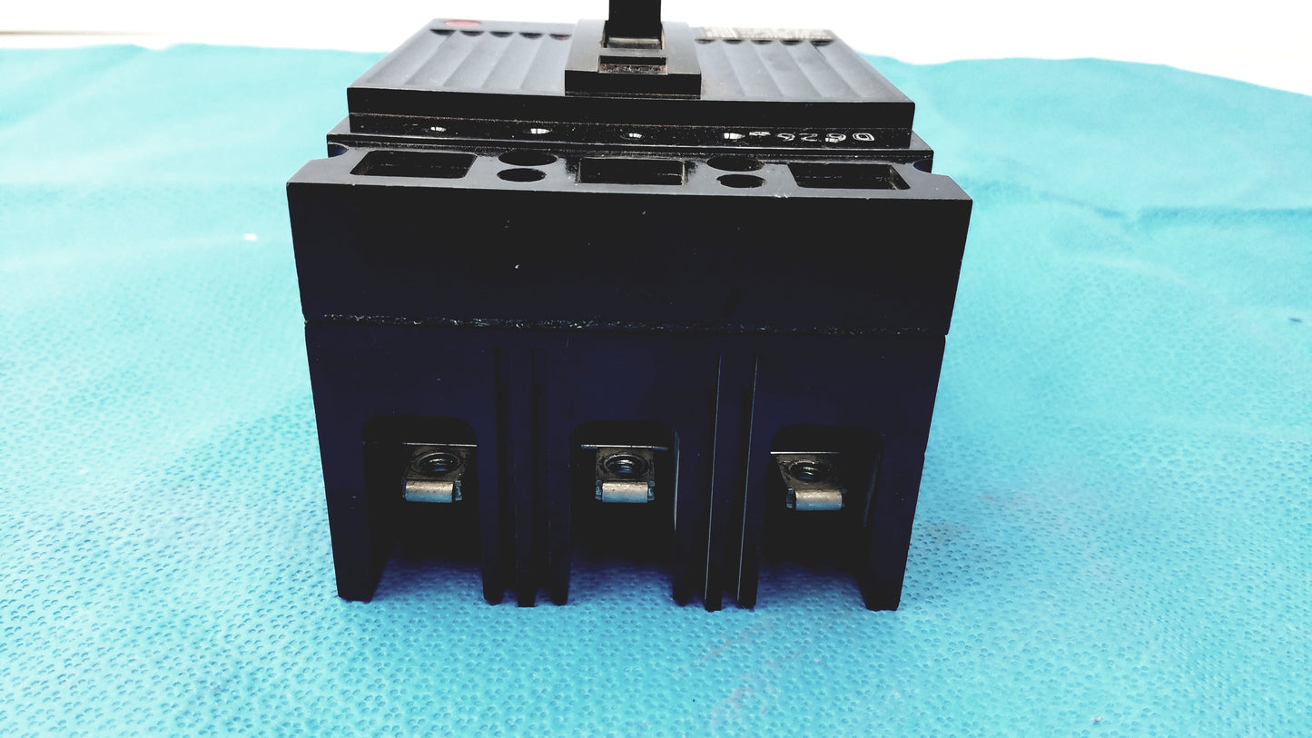 General Electric TED134100 Molded Case Circuit Breaker - Lot of 5
