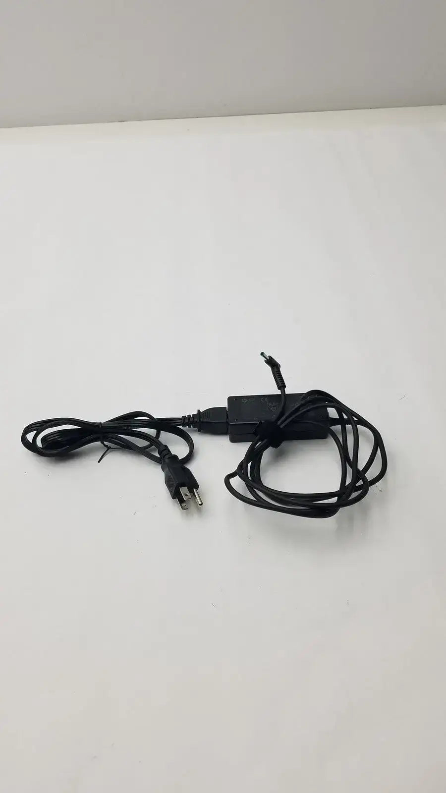 Genuine HP 45W AC Charger for Laptop TPN-CA14 - Power Adapter