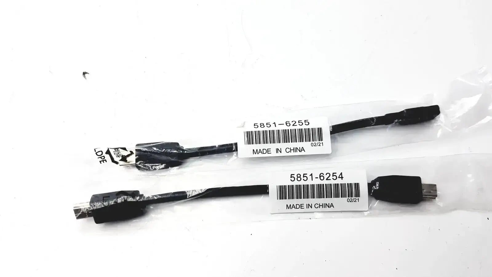 Black usb-a to micro-usb charging cable with model labels and made in china for genuine hp cc543b smartcard niprnet solution