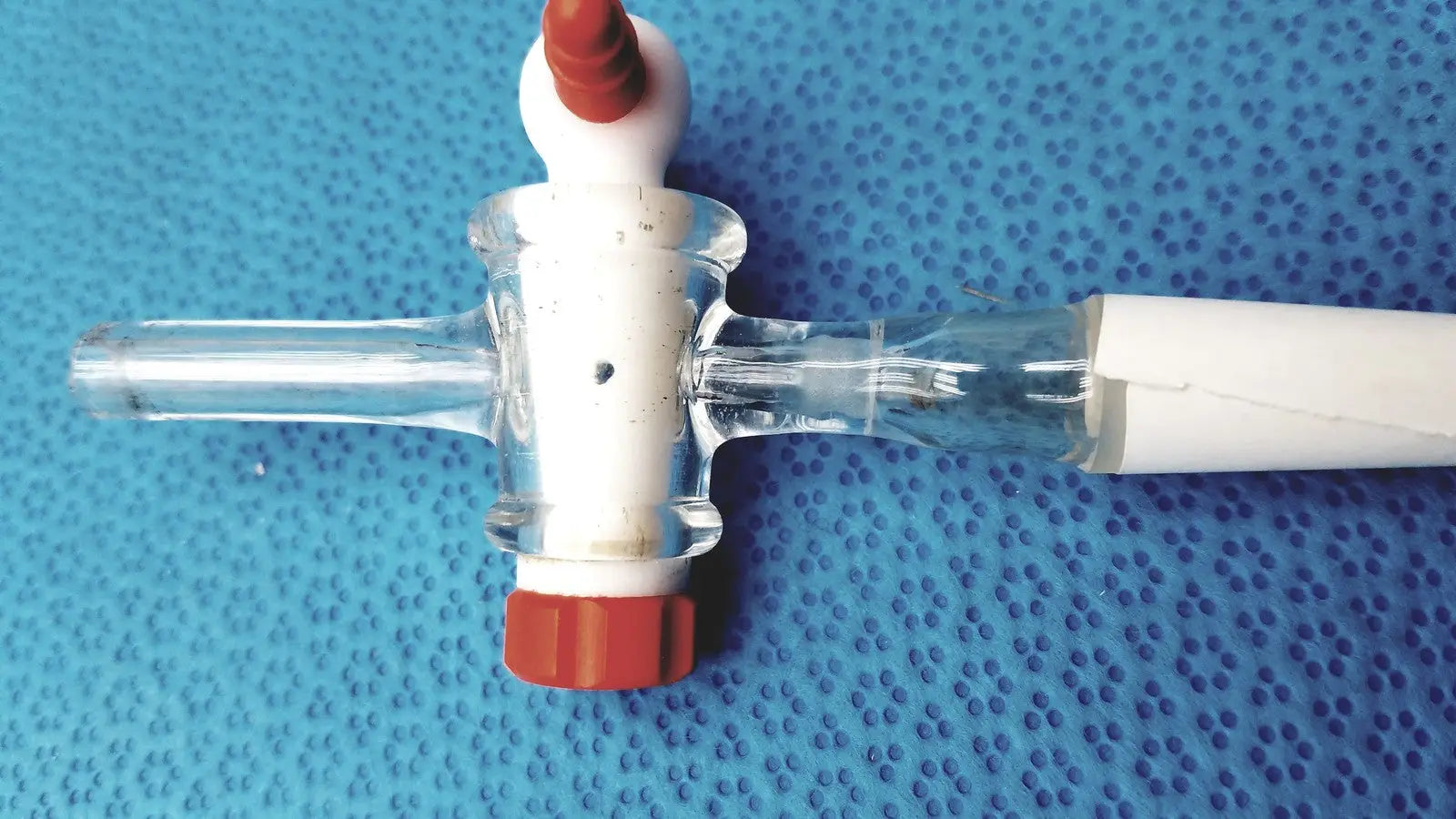 Glass 14/20 Straight Septum Inlet Adapter with Flow Control