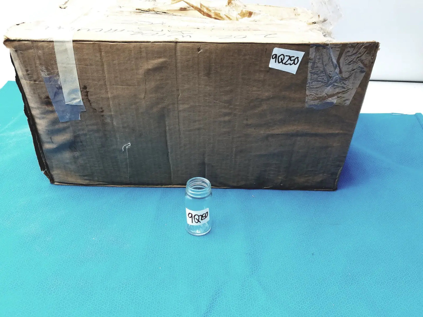 Glass Bottle Clear Round Wide Mouth w/ Black Cap –4 oz  Reusable Container