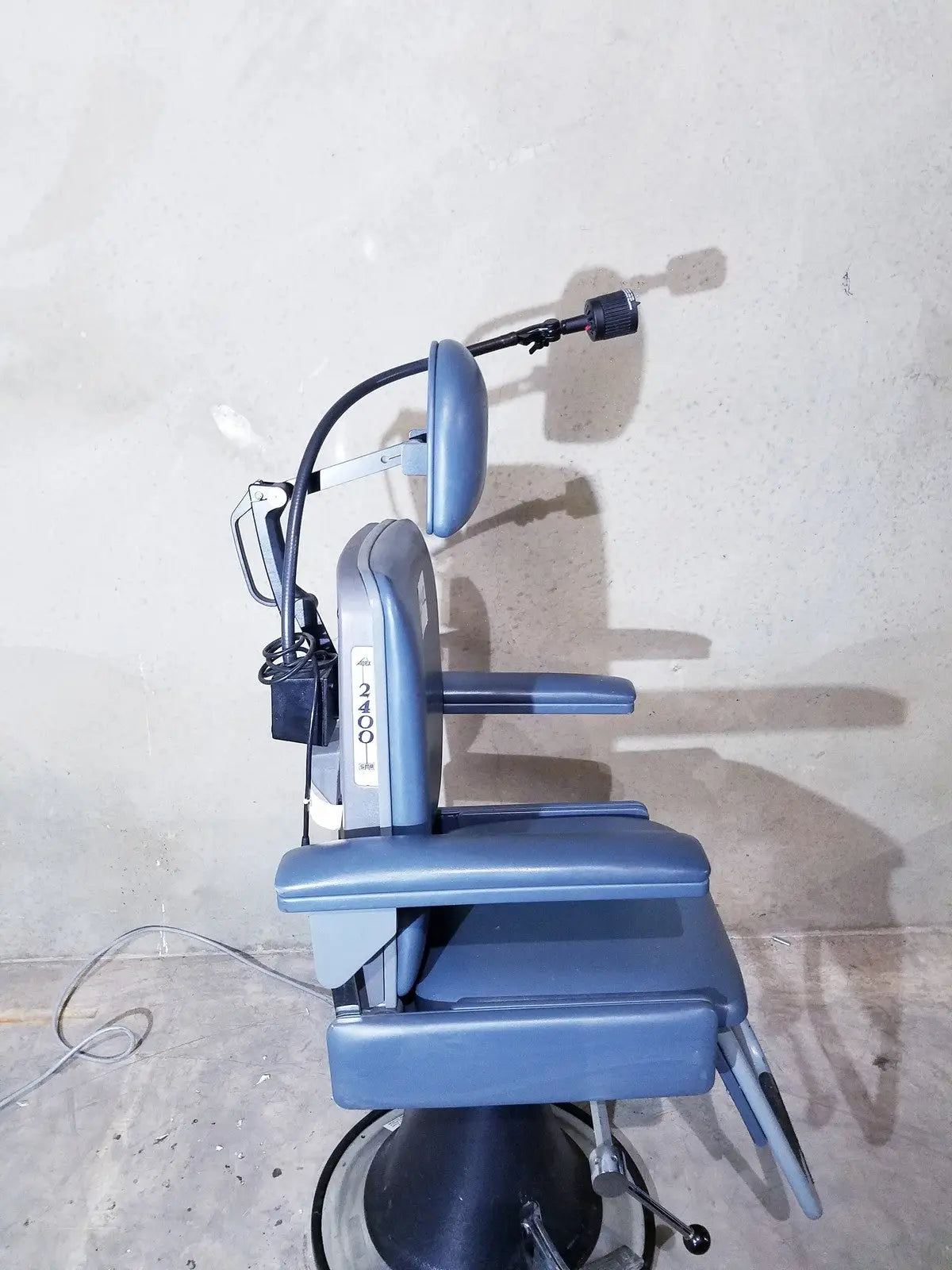 Global Surgical Corporation SMR Apex 2400 Exam Chair w/ Solarlite Lamp S900117