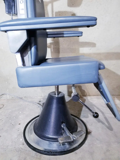 Global Surgical Corporation SMR Apex 2400 Exam Chair w/ Solarlite Lamp S900117