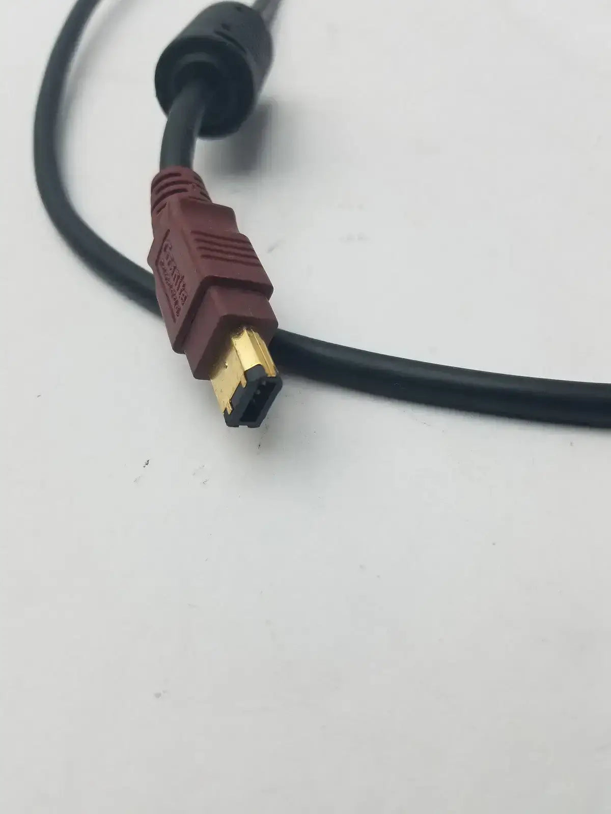 Granite Digital Firewire 6 pin to 9 Cable - FireWire