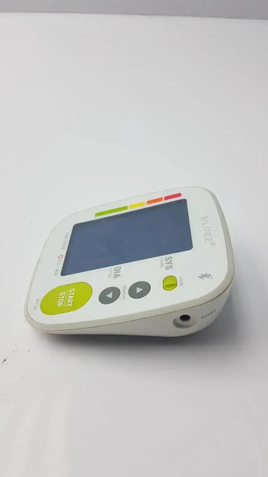 White plastic greater goods 0604 bluetooth bpm blood pressure monitor with digital screen and yellow start stop button