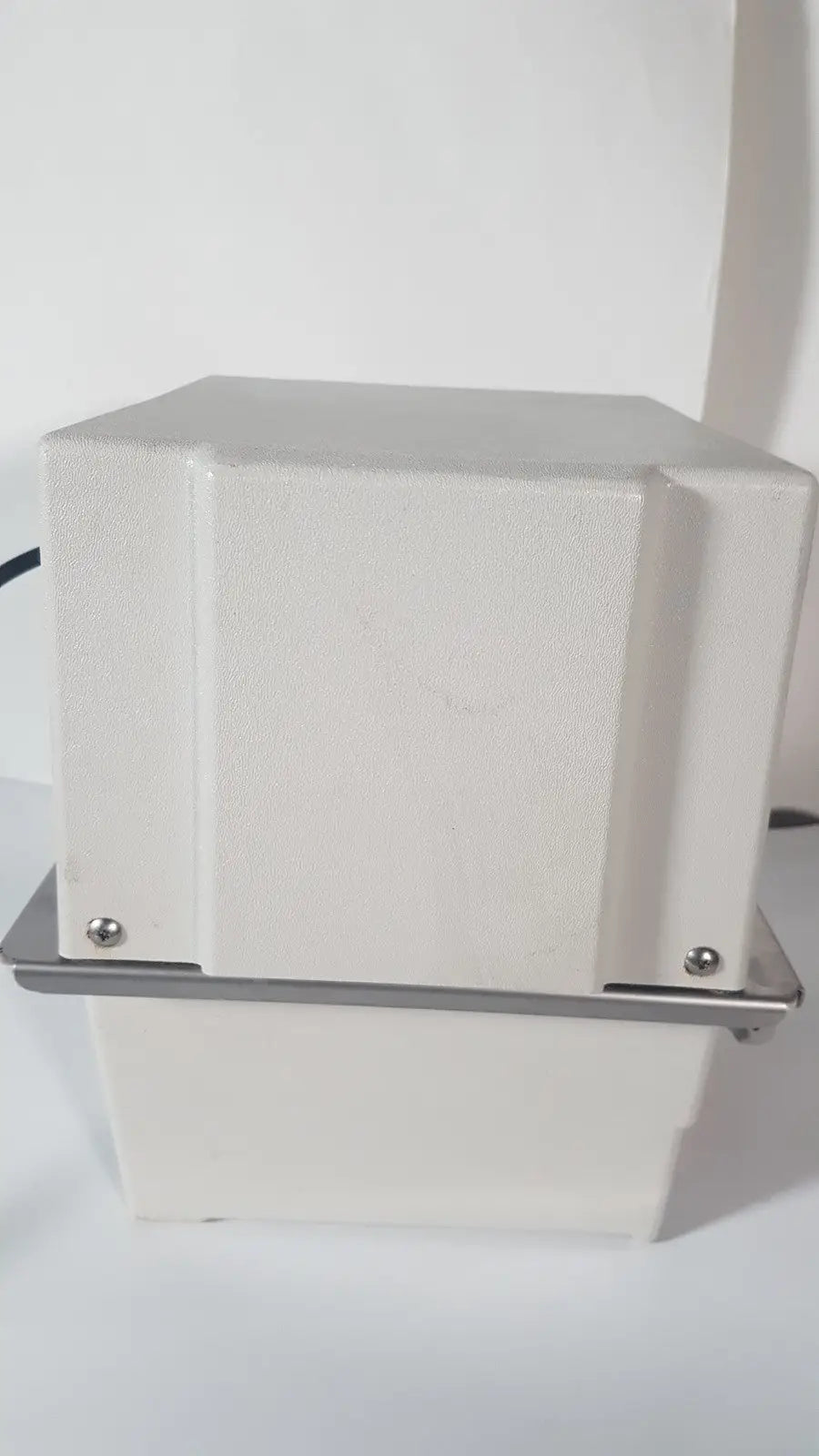 GRI 21000-002 External Waster Pump