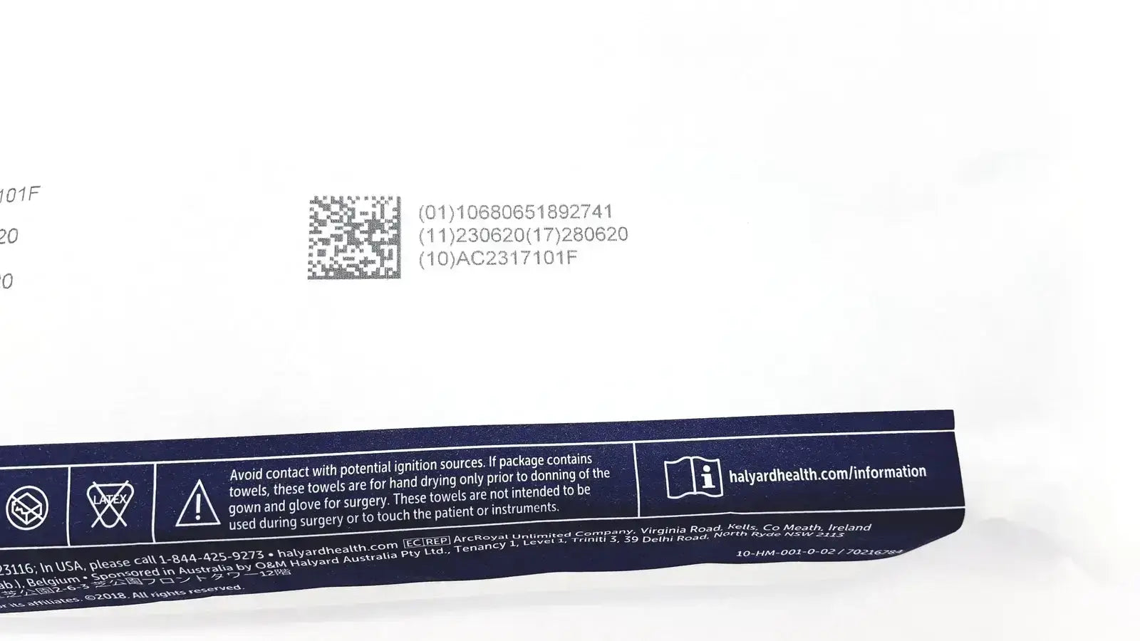 Blue paper packaging for halyard 89274 orthoarts shoulder split drape 112in x 60in general drapes for medical use