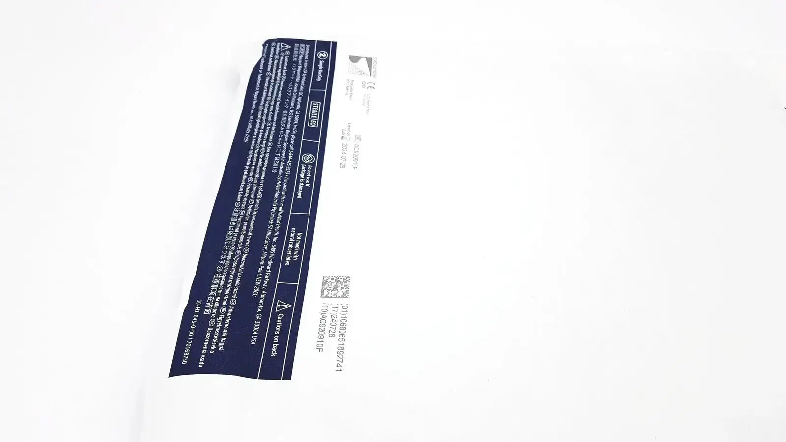 Shop a brand new general surgery drape made for shoulder procedure coverage with 112 x 60 in sizing and sterile use, Halyard Shoulder Split Drape.