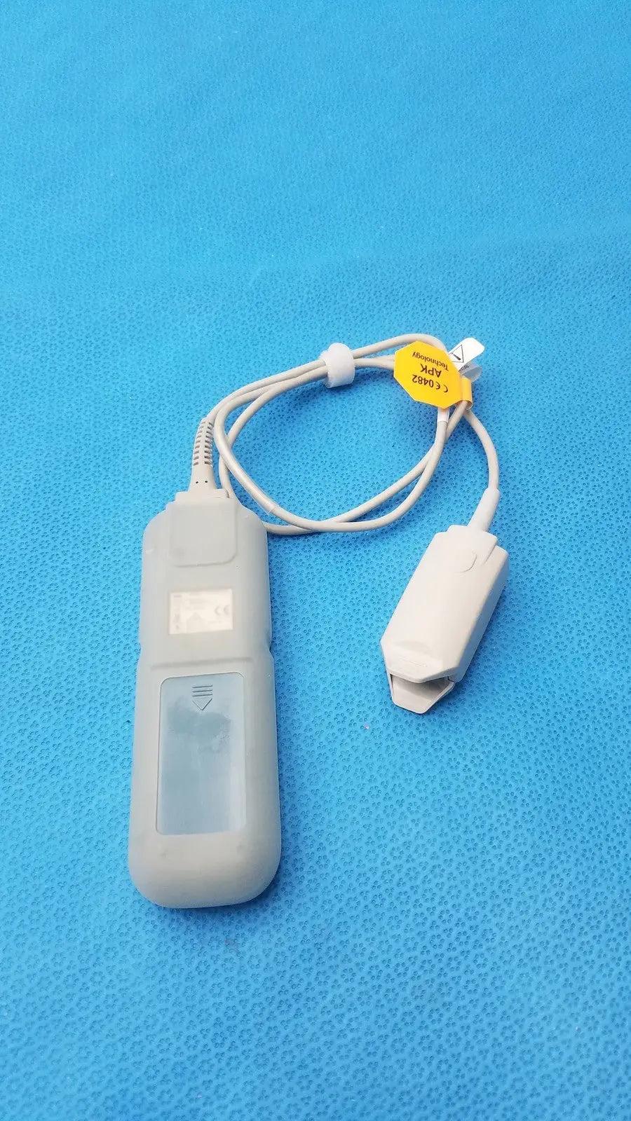 Handheld Spot-Check Pulse Oximeter With Sensor