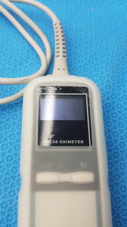 Handheld Spot-Check Pulse Oximeter With Sensor