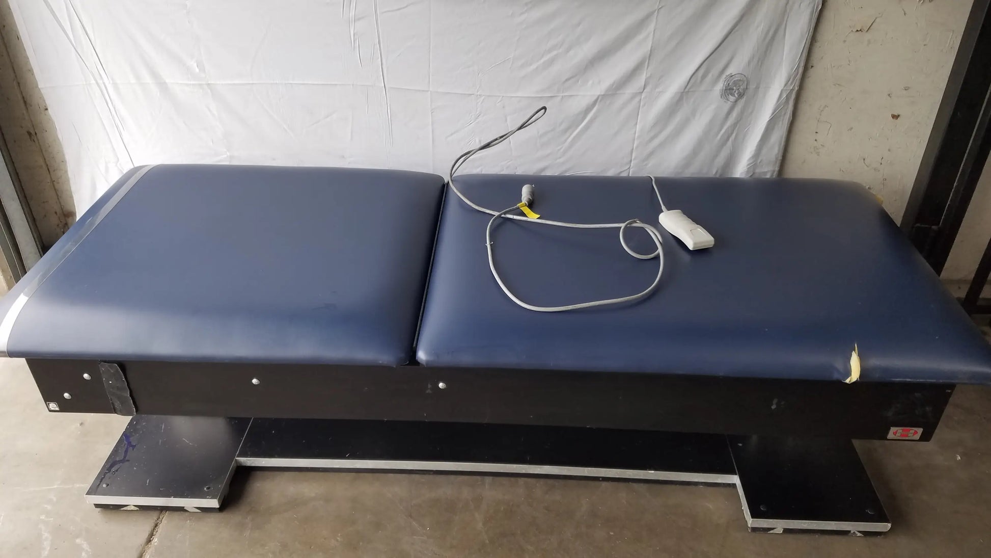 Hausmann Bariatric Dual-Lift Electric Hi-Lo Treatment Table