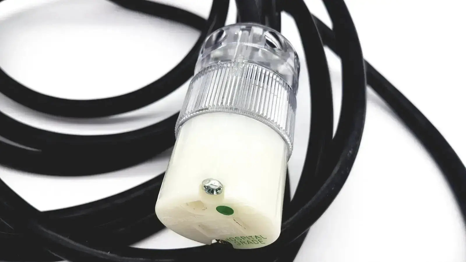 Heavy-duty extension cord with clear plastic and white ceramic industrial lead single phase 3 pin flat plug hospital grade