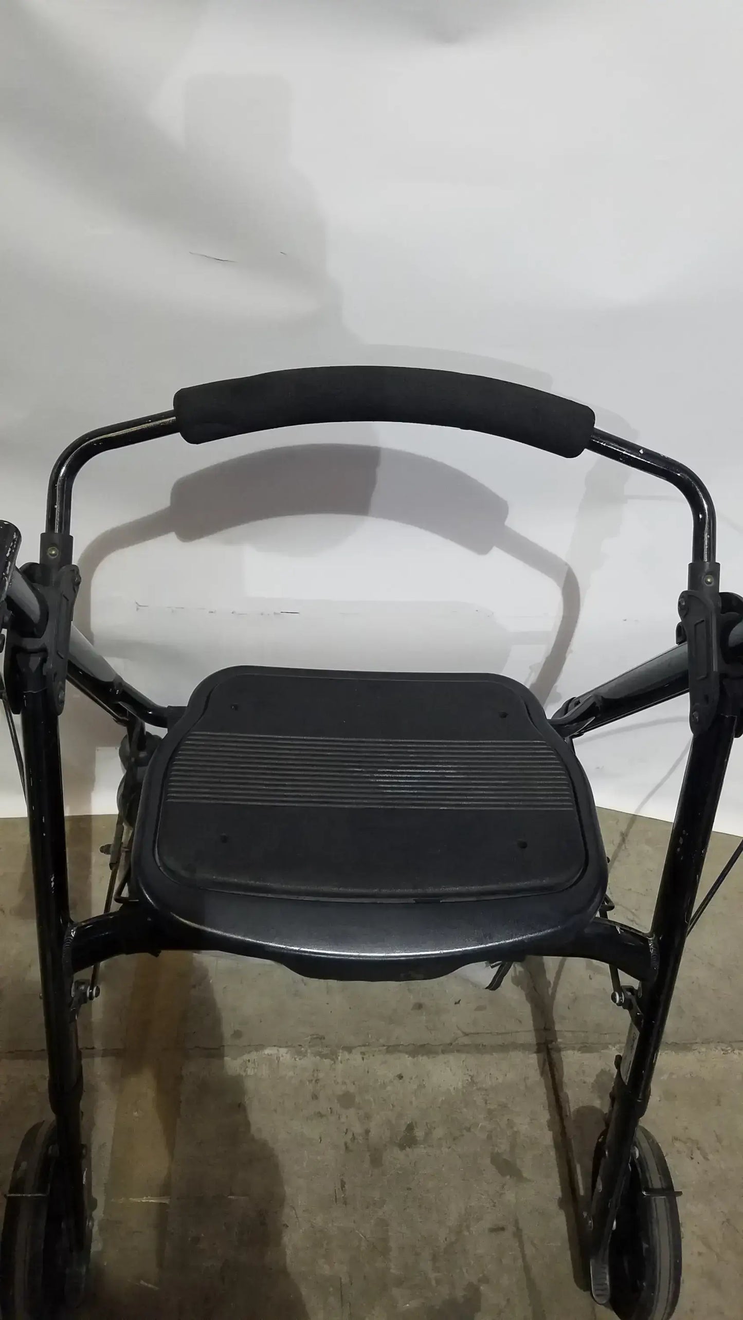 Heavy Duty Rollator Walker with Seat 4-Wheels