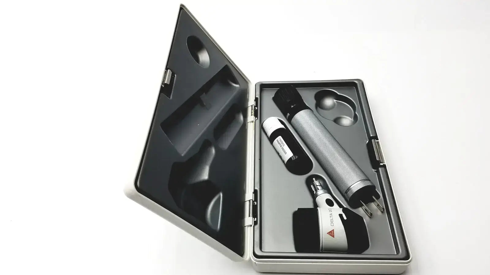 Heine Delta 20 Dermatoscope Dermascope Set With Case