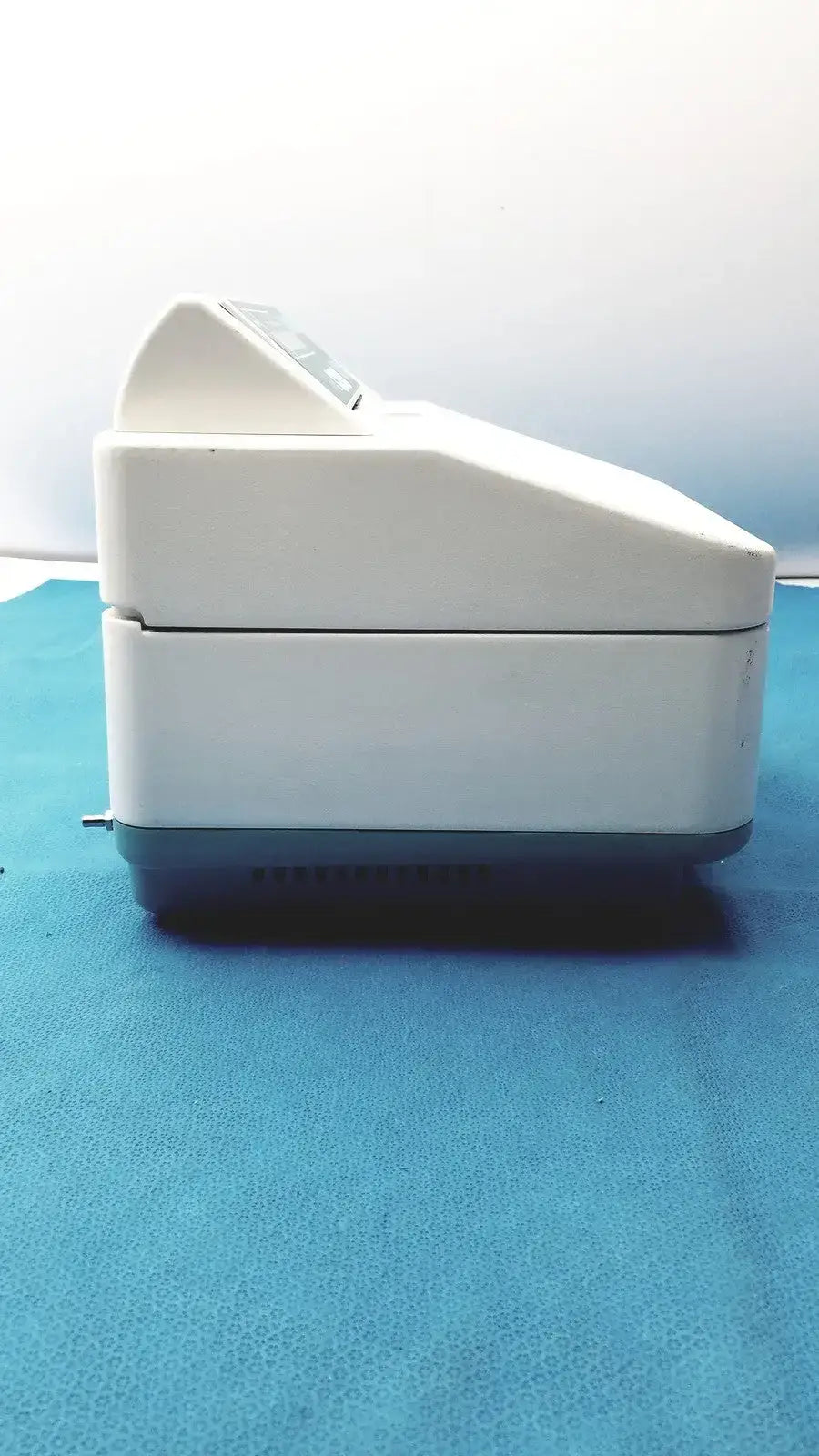 Hettich Zentrifugen EBA 21 Centrifuge - Laboratory