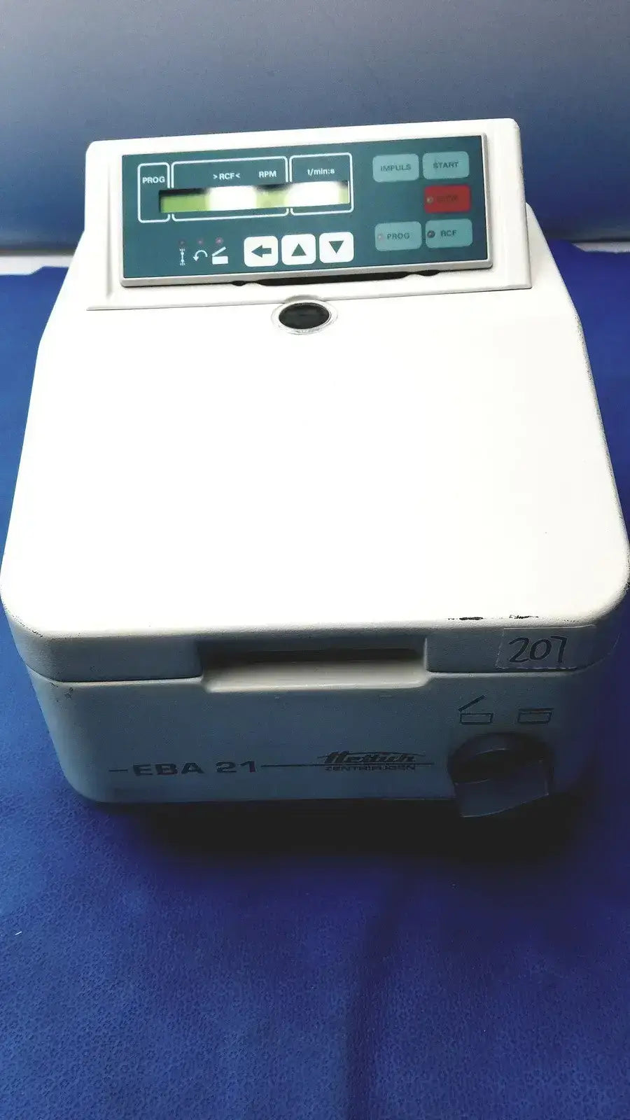 Hettich Zentrifugen EBA 21 Centrifuge - Laboratory