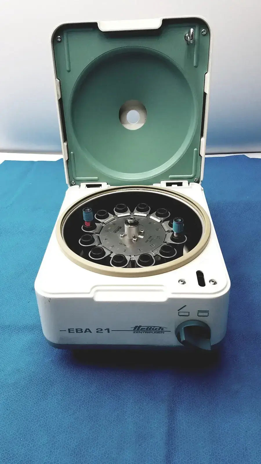 Hettich Zentrifugen EBA 21 Centrifuge - Laboratory