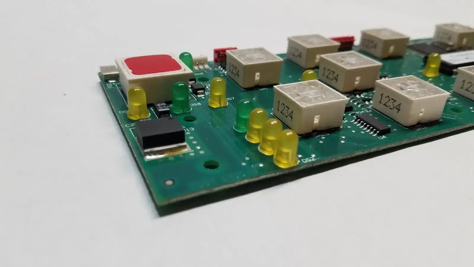 Hill-Rom 2007 Control Board 147134.102 Assy 143548 with 15x 1234 - Assembly
