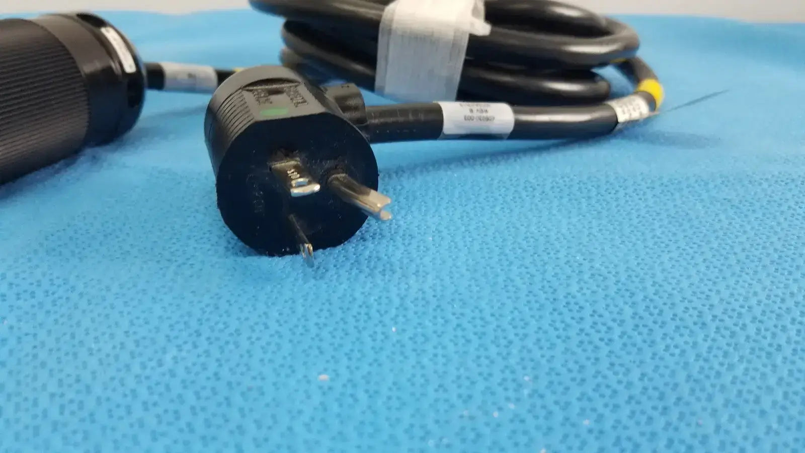 Hospital Grade 20A 250V Locking Power Cord Cable