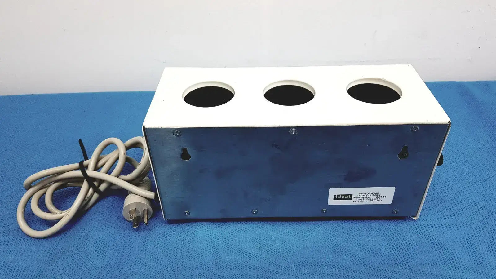 Ideal Products GW308 Gel Warmer – 3-Bottle Capacity Medical Heating Unit