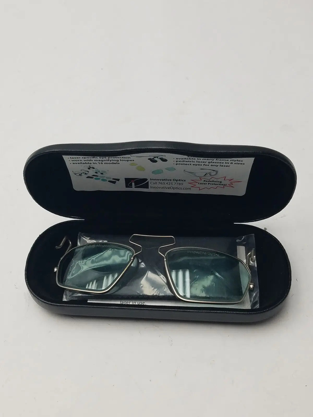 Innovative Optics 900-3000 nm Glasses with Hardcase - Laser Safety