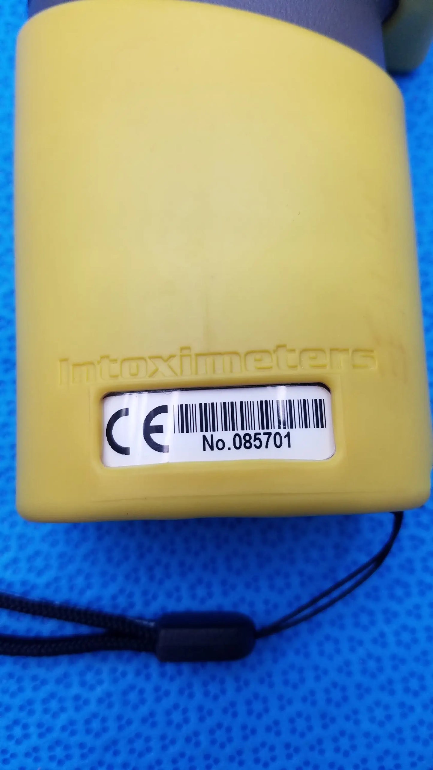Yellow plastic intoximeters alco-sensor fst portable handheld breathalyzer with black lanyard medical equipment