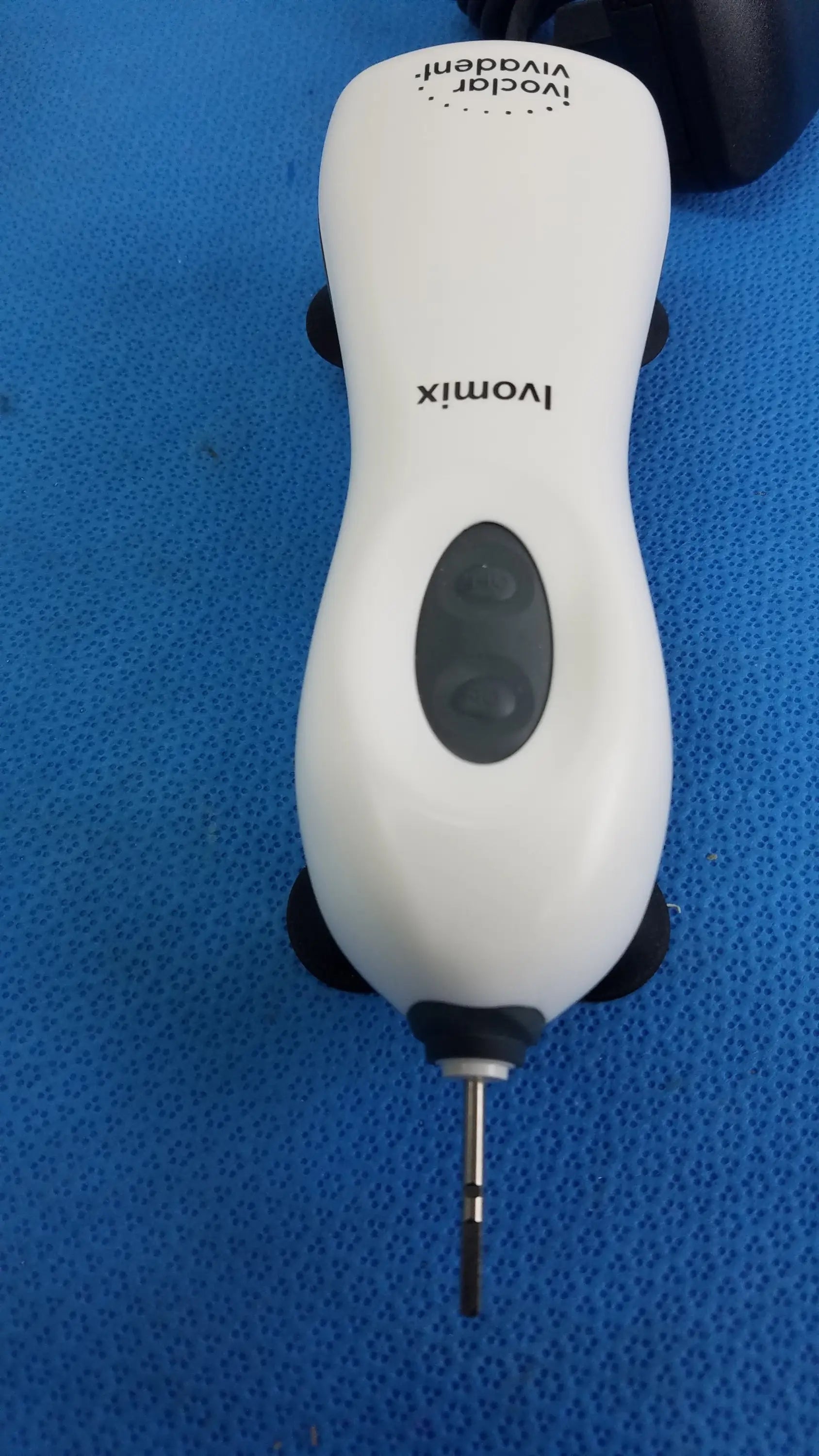 Ivoclar Vivadent Ivomix Vibrating Mixer With Adapter Charger and Box