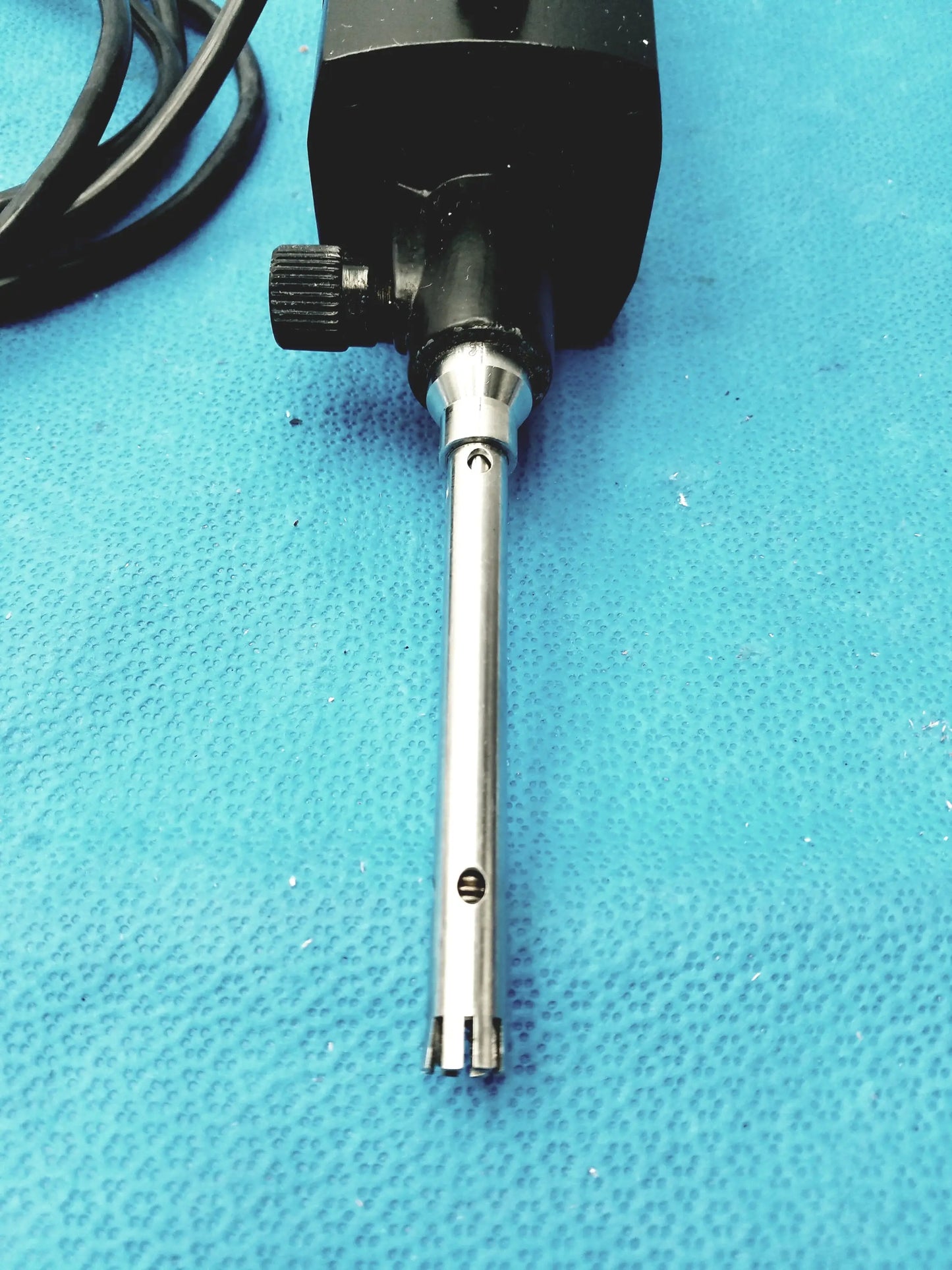 Black and silver medical equipment janke & kunkel t25-s1 ika ultra turrax homogenizer disperser with textured grip and pronged metallic probe tip